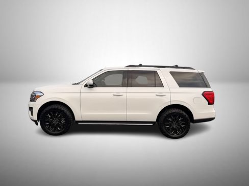 Used 2023 Ford Expedition XLT AWD/4WD image 6