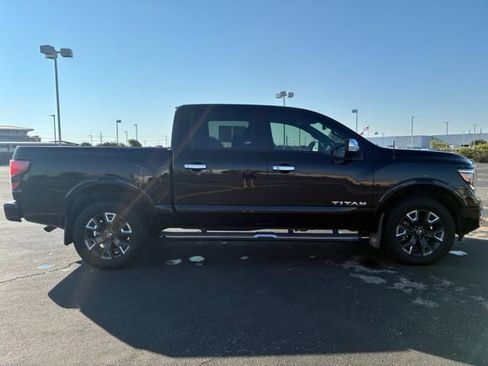 Certified 2021 Nissan Titan Platinum Reserve w/ Moonroof Package AWD/4WD image 7