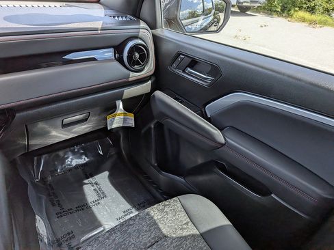 Certified 2025 Chevrolet Colorado Z71 AWD/4WD image 16
