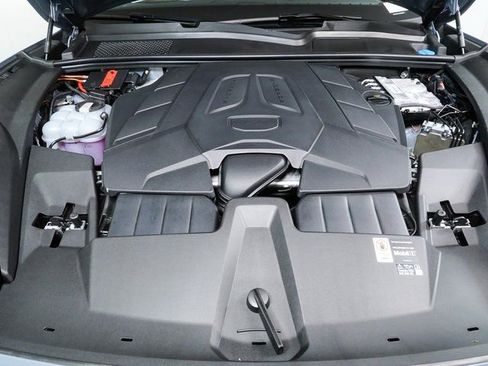 New 2026 Porsche Cayenne Coupe image 36