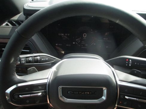 Used 2025 GMC Yukon Denali w/ Sun & Power Step Package AWD/4WD image 34
