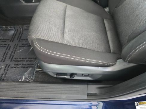 Used 2025 Nissan Rogue SV FWD image 20