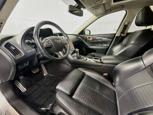 Used 2015 INFINITI Q50 w/ Deluxe Touring Package RWD image 6