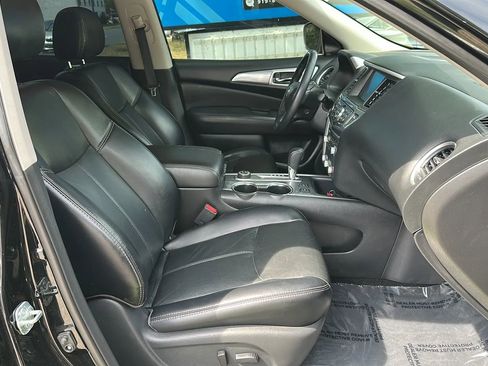 Used 2018 Nissan Pathfinder SL AWD/4WD image 23