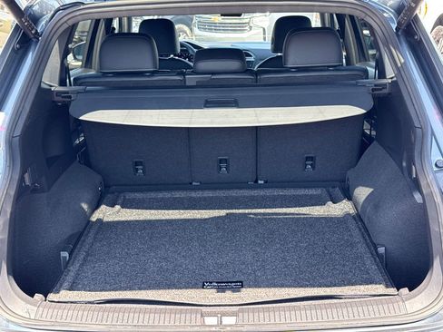 Used 2024 Volkswagen Tiguan SEL R-Line image 18