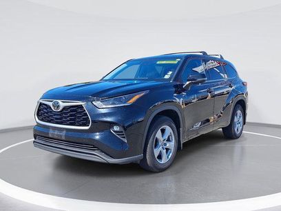 Certified 2021 Toyota Highlander LE