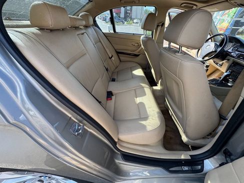 Used 2011 BMW 328i xDrive Sedan AWD/4WD image 13