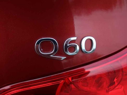 Used 2014 INFINITI Q60 Convertible w/ Premium Package image 8