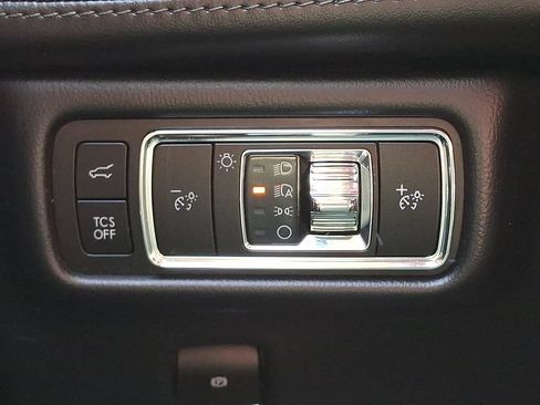 Used 2023 Lincoln Nautilus Reserve AWD/4WD image 27