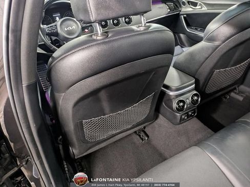 Used 2022 Kia Stinger GT1 AWD/4WD image 28