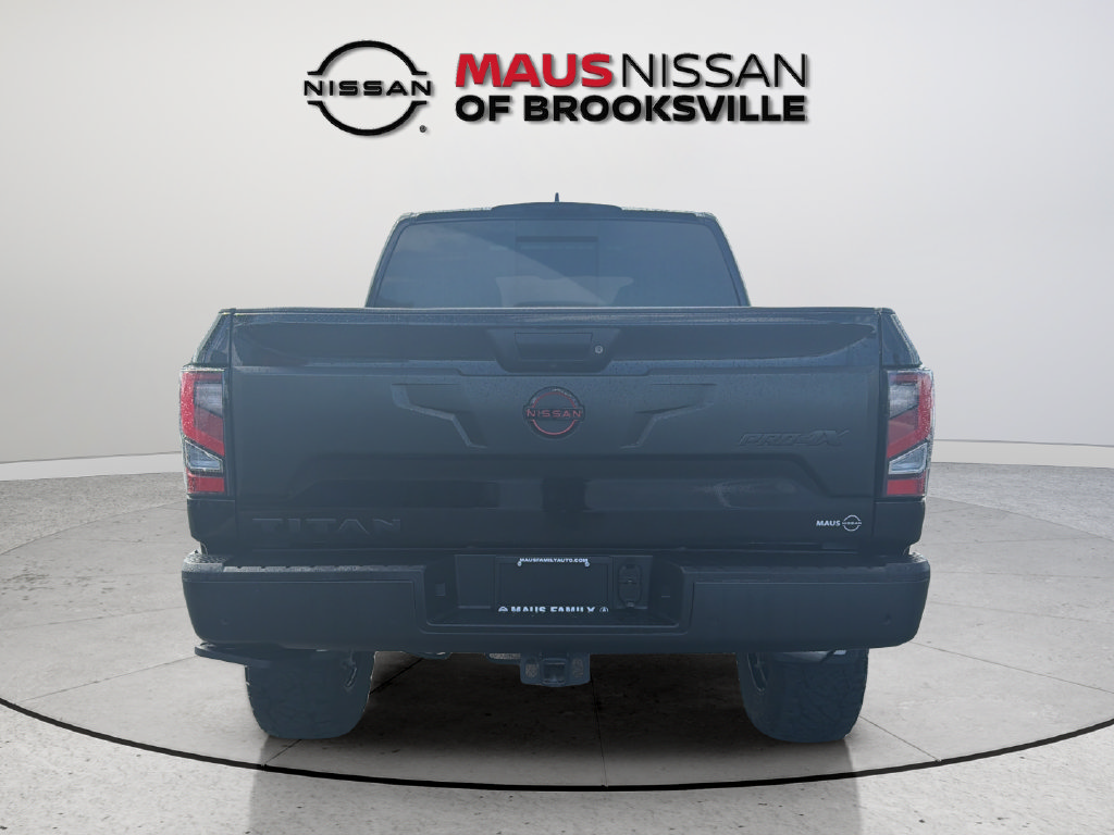 Used 2024 Nissan Titan PRO-4X w/ Pro-4x Convenience Package AWD/4WD image 9