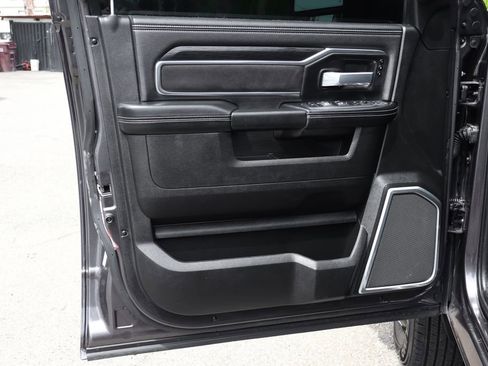 Used 2024 RAM 3500 Laramie w/ Night Edition image 18