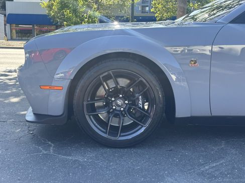 Used 2021 Dodge Challenger R/T Scat Pack RWD image 13
