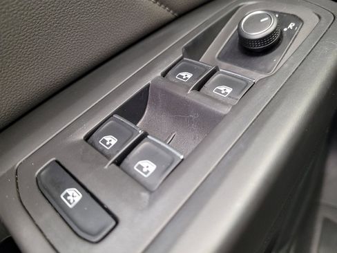 Used 2022 Volkswagen Atlas SE image 27