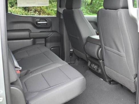 Used 2021 Chevrolet Silverado 1500 LT AWD/4WD image 13