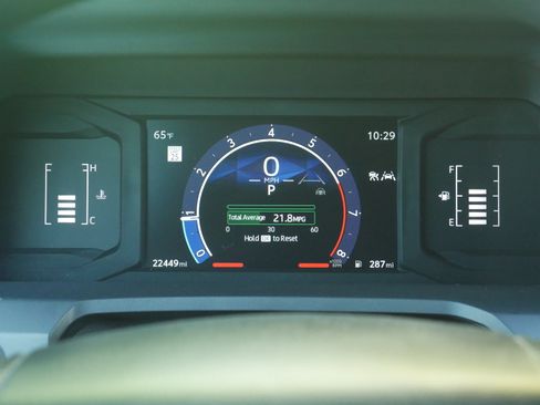 Used 2024 Toyota Tacoma SR5 AWD/4WD image 7