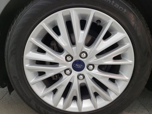 Used 2018 Ford Focus Titanium FWD image 31