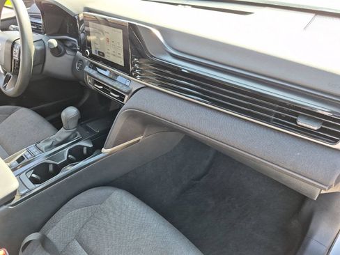 Used 2025 Toyota Camry LE FWD image 15