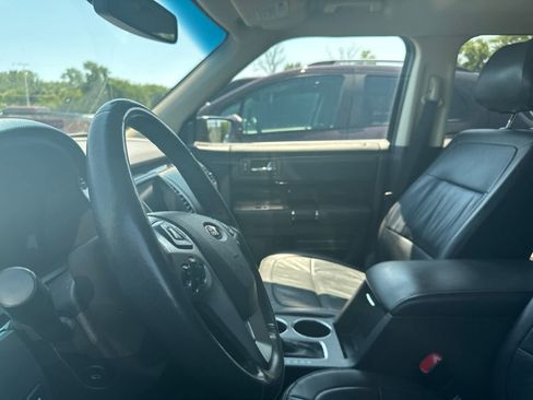 Used 2018 Ford Flex SEL w/ Equipment Group 202A AWD/4WD image 32