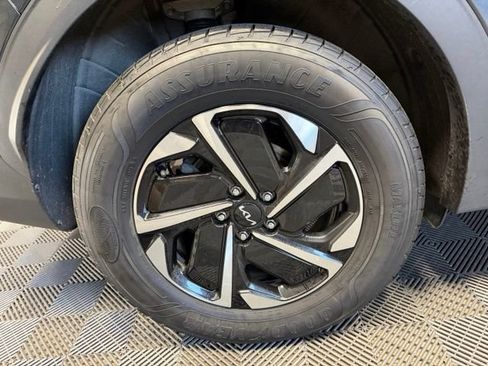 Used 2023 Kia Sportage LX AWD/4WD image 45