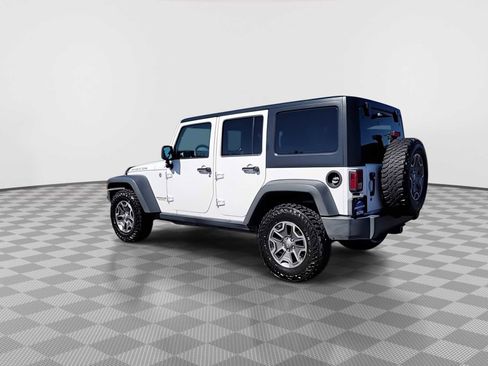 Used 2015 Jeep Wrangler Unlimited Rubicon w/ Connectivity Group image 6