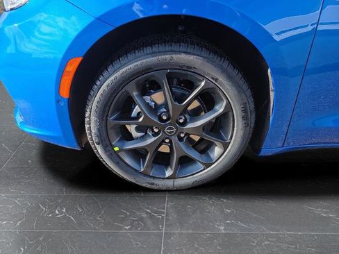 New 2026 Chrysler Pacifica Limited w/ S Appearance Package image 41