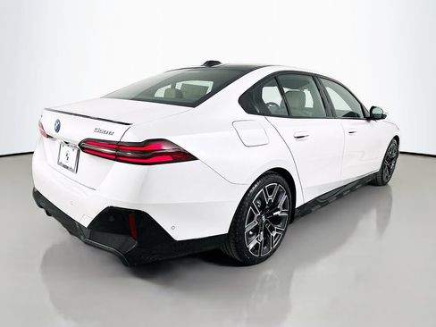 New 2027 BMW 550e xDrive AWD/4WD image 5