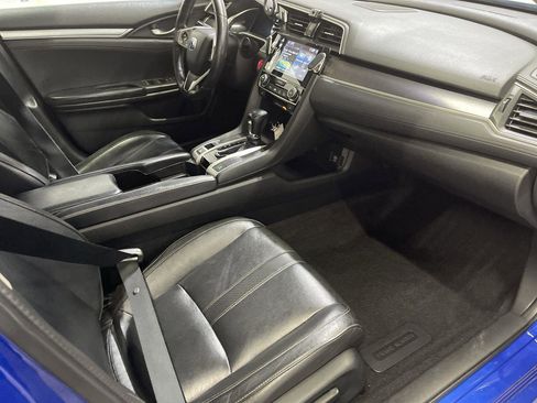 Used 2017 Honda Civic Touring image 24