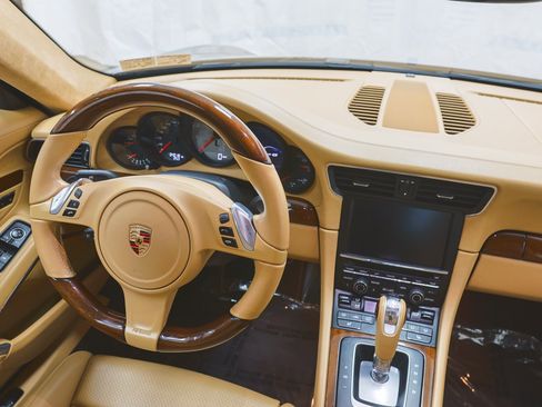 Used 2014 Porsche 911 Carrera 4S image 63