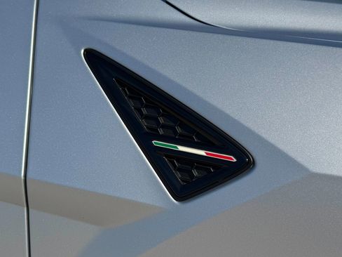 Used 2021 Lamborghini Urus image 79