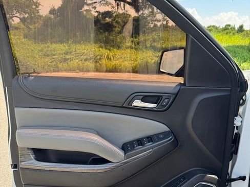 Used 2017 Chevrolet Tahoe LT image 9