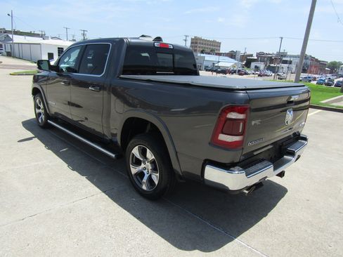 Used 2021 RAM 1500 Laramie AWD/4WD image 5