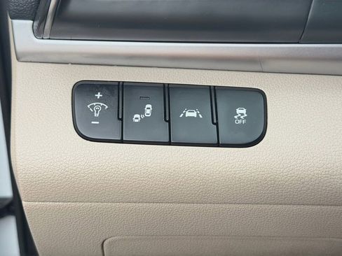 Used 2019 Hyundai Elantra SEL FWD image 18