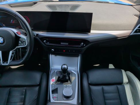 Used 2025 BMW M2 w/ Lighting Package RWD image 32