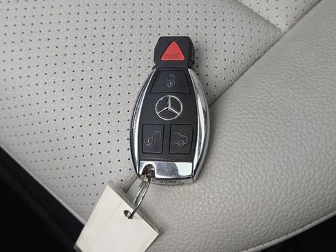 Used 2015 Mercedes-Benz GLK 350 GLK 350 image 31