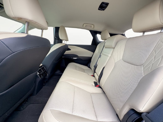 Used 2024 Lexus RX 350 FWD w/ Technology Package image 27