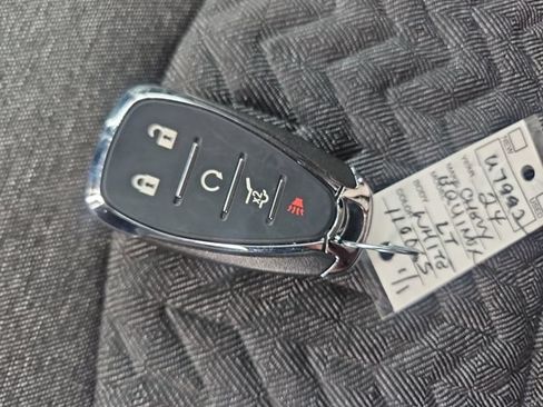 Used 2024 Chevrolet Equinox LT FWD image 27