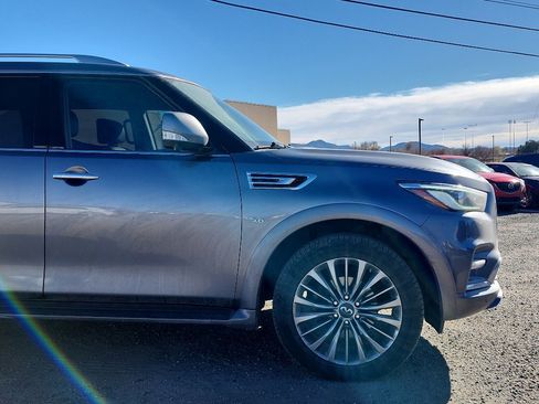 Used 2018 INFINITI QX80 4WD w/ Driver Assistance Package image 4