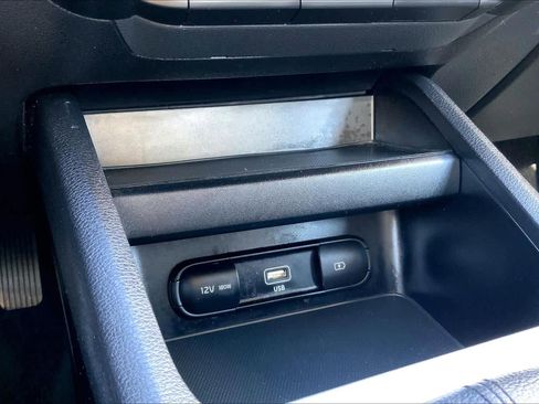 Used 2024 Kia Forte LXS image 32