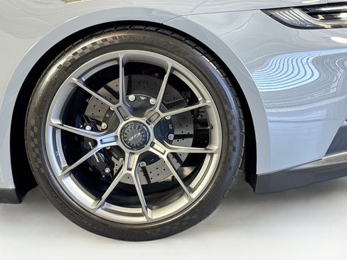 Certified 2024 Porsche 911 GT3 RWD image 23