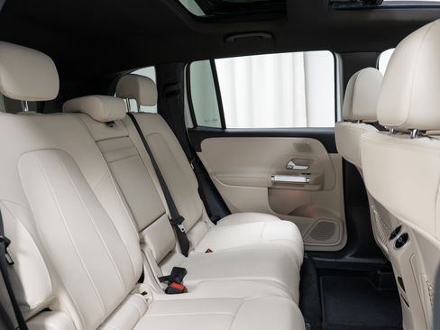 New 2026 Mercedes-Benz GLB 250 4MATIC image 24