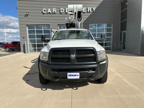 Used 2018 RAM 4500 Tradesman w/ Power & Remote Entry Group AWD/4WD image 3