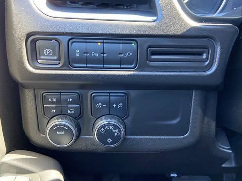 Used 2021 Chevrolet Tahoe LT image 21