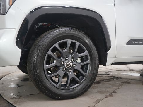 Used 2023 Toyota Tundra Platinum image 33
