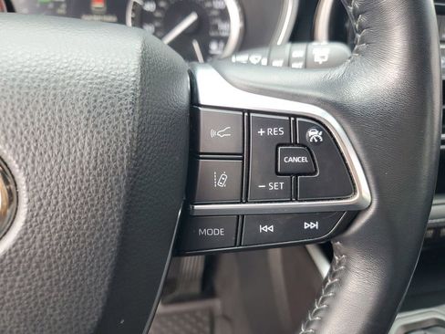 Used 2021 Toyota Highlander XSE image 27