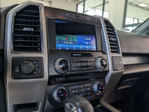 Used 2017 Ford F150 Lariat w/ Equipment Group 502A Luxury AWD/4WD image 21