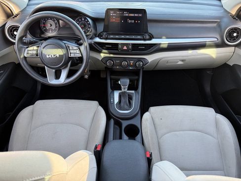 Used 2022 Kia Forte LXS FWD image 16