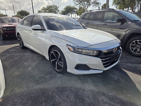 Used 2022 Honda Accord LX image 2