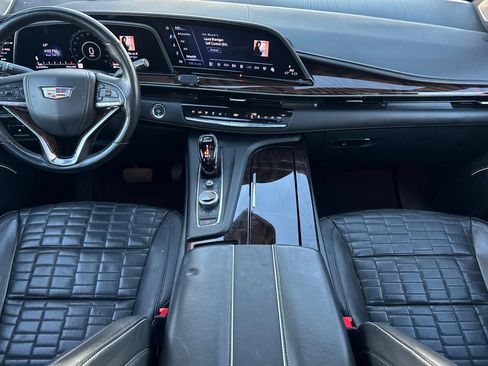 Used 2023 Cadillac Escalade Sport Platinum w/ LPO, ONYX Package image 15