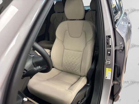 Used 2026 Volvo XC90 B6 Plus AWD/4WD image 40
